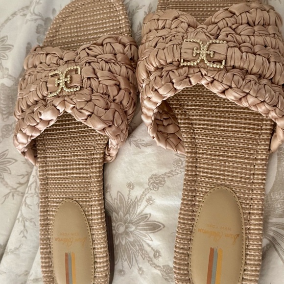 Sam Edelman Tan Woven Sandals - Picture 3 of 5